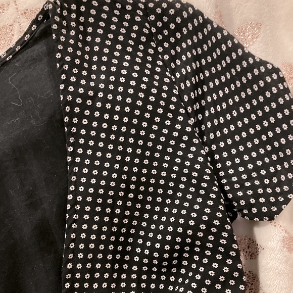 Dress with flower polkadots - Picture 3 of 4